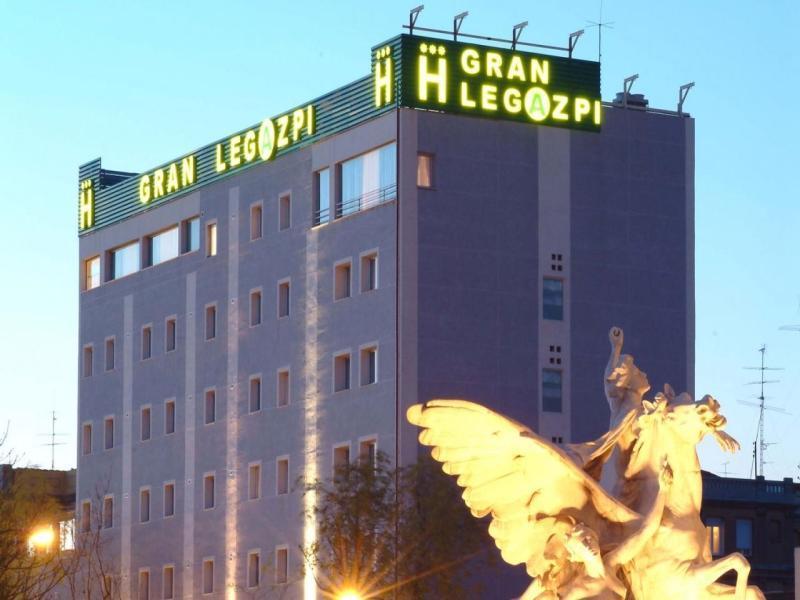 Hotel Gran Legazpi Madrid Kültér fotó